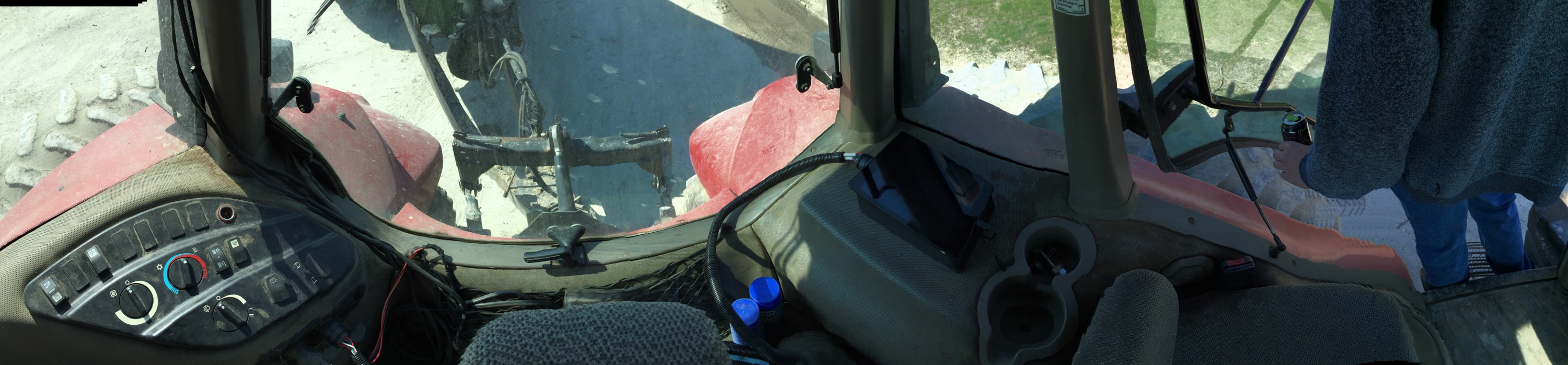 CANdroid deployed in a tractor